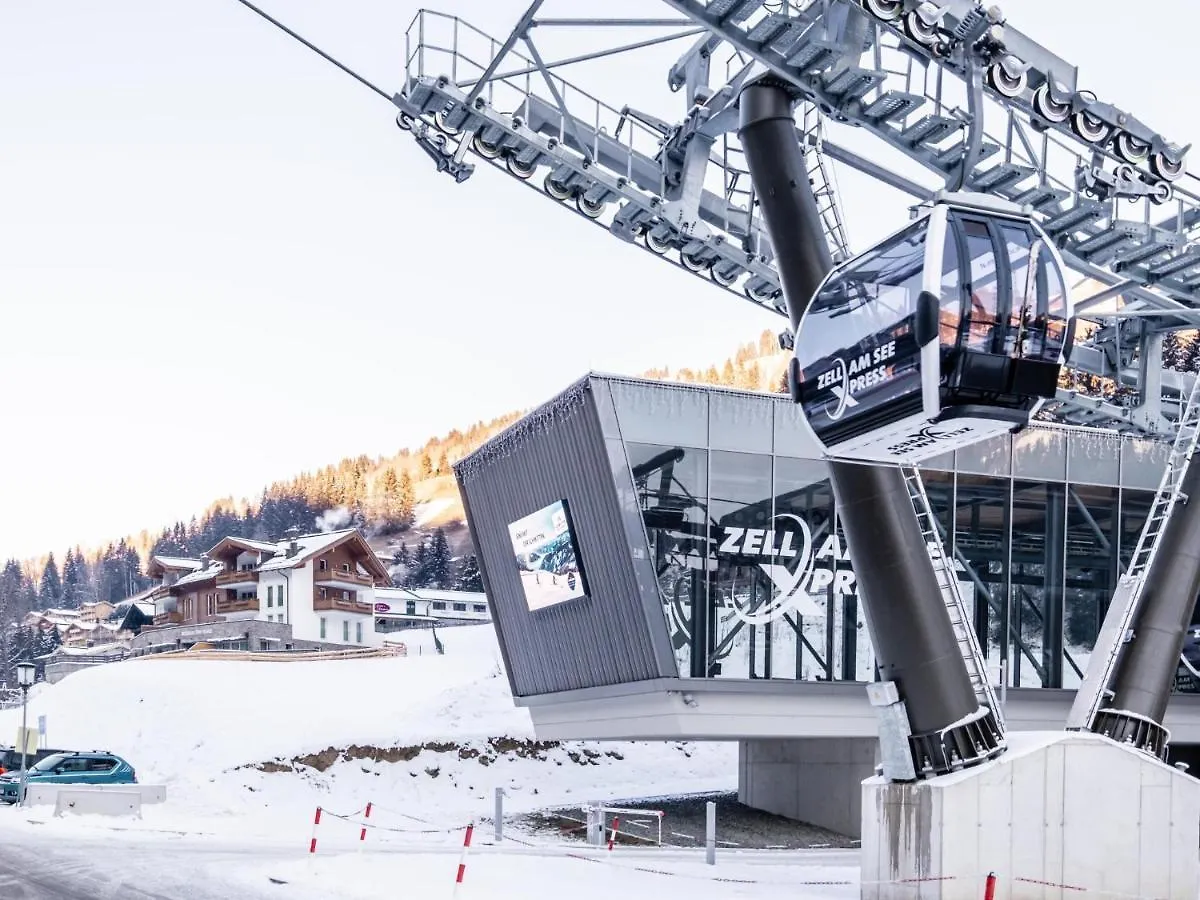 Drei Berge Top 5 Saalbach-Hinterglemm Austria